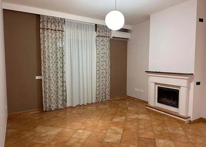 Δωμάτια σε οικογενειακή κατοικία Californiano Con Piscina Σεβίλλη