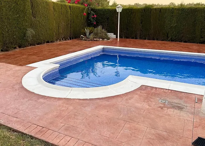 Californiano Con Piscina Δωμάτια σε οικογενειακή κατοικία Σεβίλλη