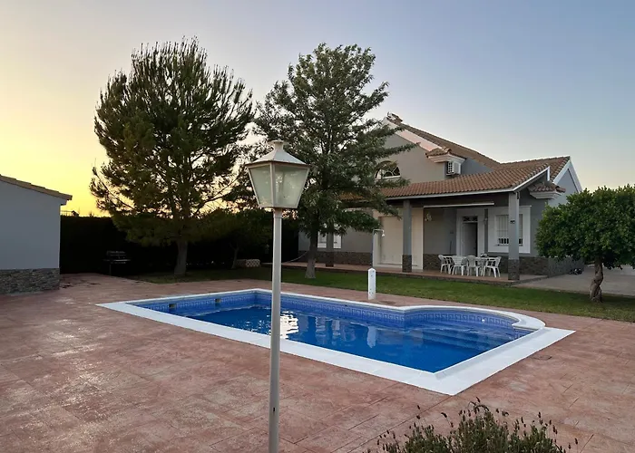 Δωμάτια σε οικογενειακή κατοικία Californiano Con Piscina